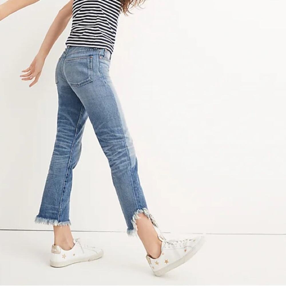 Rivet & Thread Retro Blue Straight Leg Button Fly Fringe Hem Jeans Women’s 28